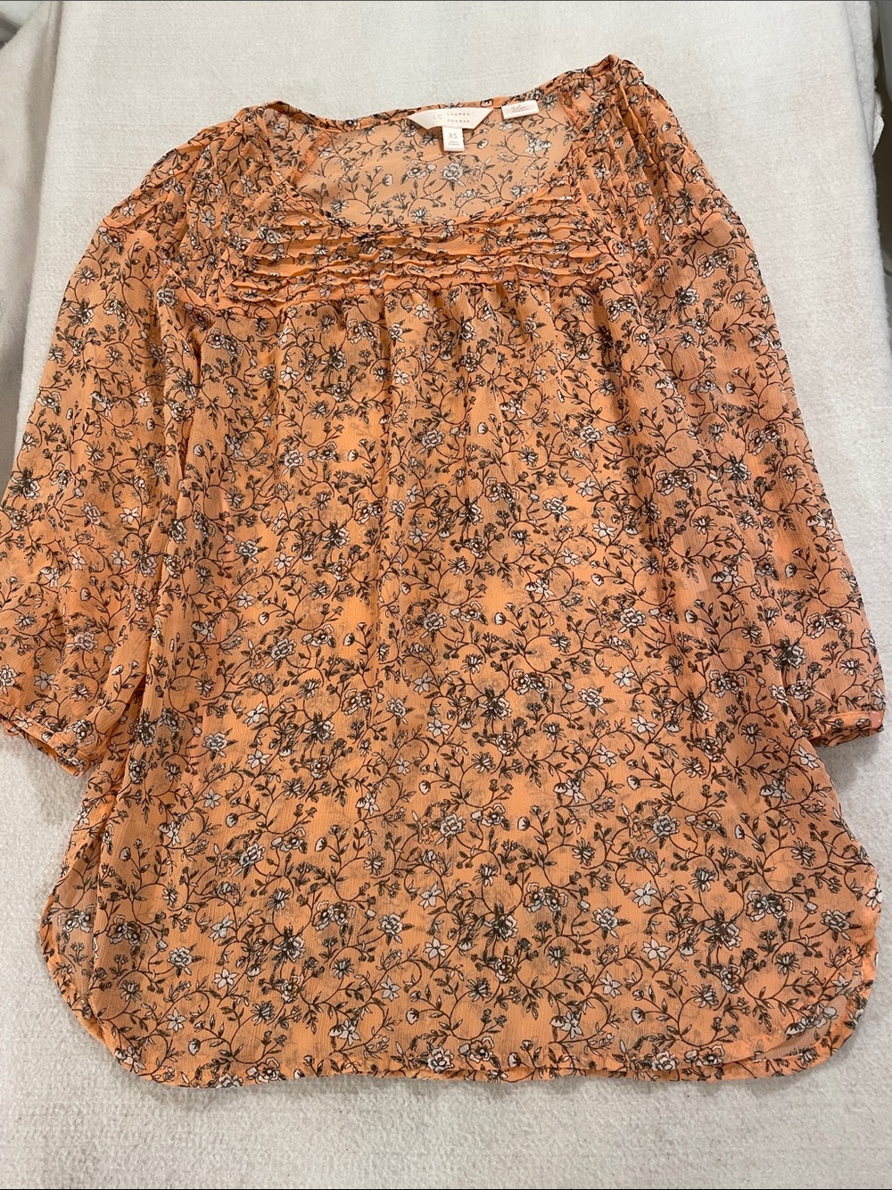LC Lauren Conrad Peach-Orange Floral Pintuck Peasant Top